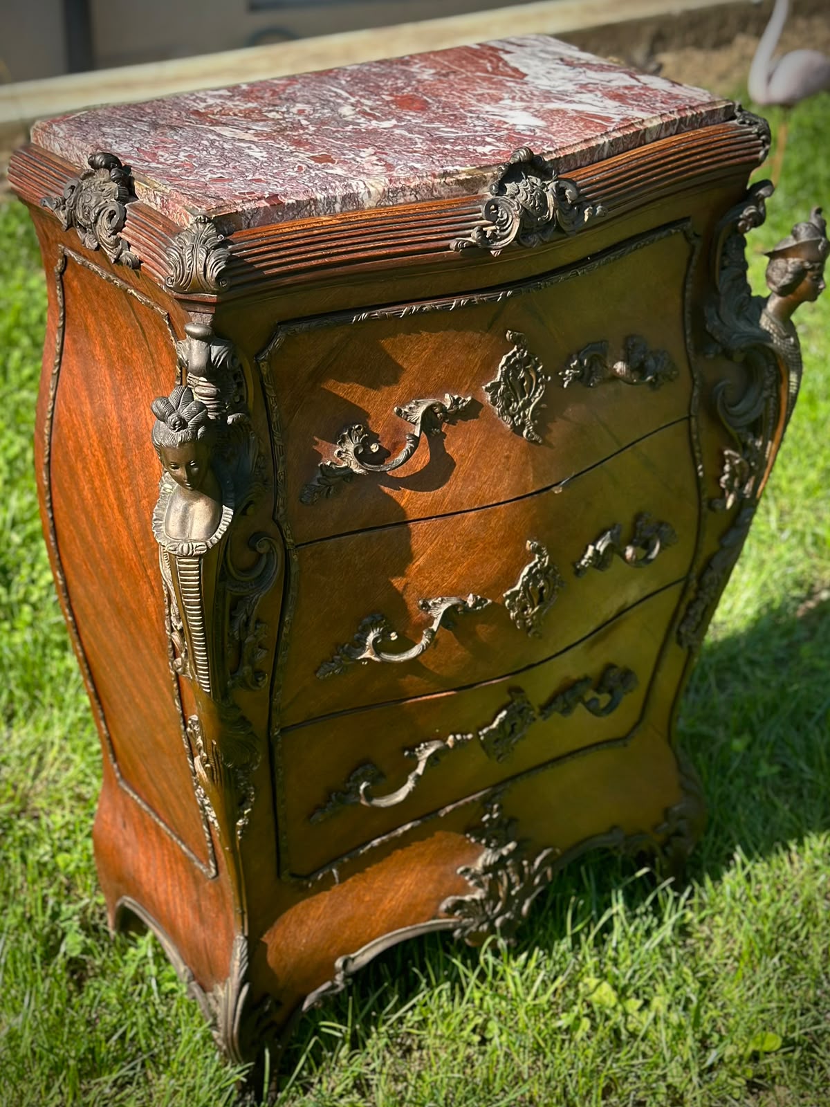 Comodă stil Louis XV / Rococo cu blat din marmură – piesă elegantă vintage