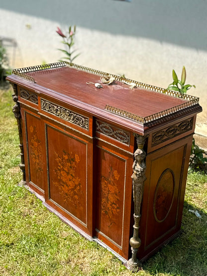 Comodă/Bufet antic stil Louis XVI, marchetărie florală, ornamente din bronz