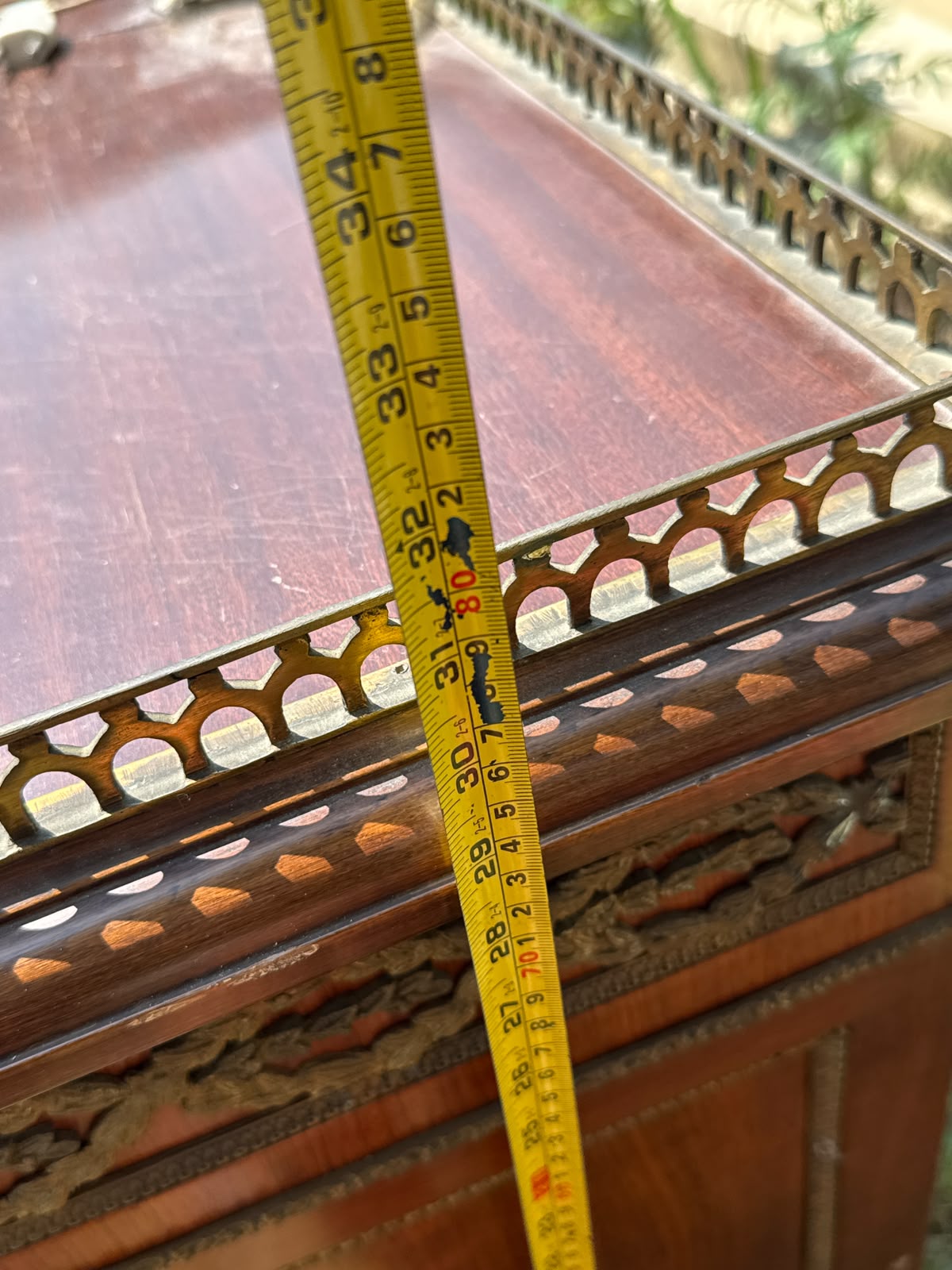 Comodă/Bufet antic stil Louis XVI, marchetărie florală, ornamente din bronz