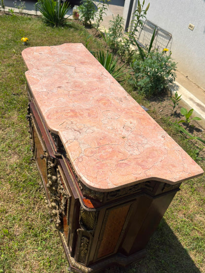 Comodă antică stil Louis XVI, blat din marmură, marchetărie fină, bronzuri aurite